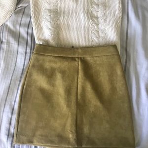 Faux suede mini skirt size S. Brand Mustard seed